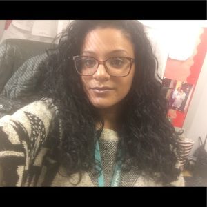 Meet your Posher, Jessenia